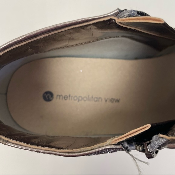 Metropolitan View Silver Rhinestone Embellished Ankle Boot Women’s Size 7 Medium - Picture 7 of 7